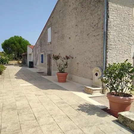 Belle Maison Familiale Pres De La Rochelle Ferrieres (Charente-Maritime)