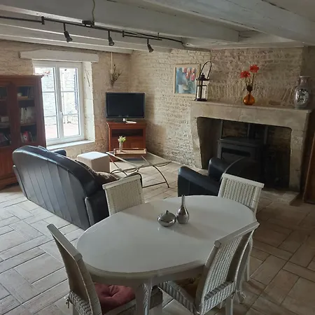 Belle Maison Familiale Pres De La Rochelle * Ferrieres (Charente-Maritime)